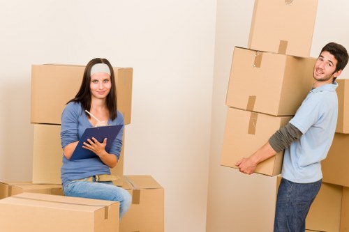 Student moving and storage essentials in Westcombepark